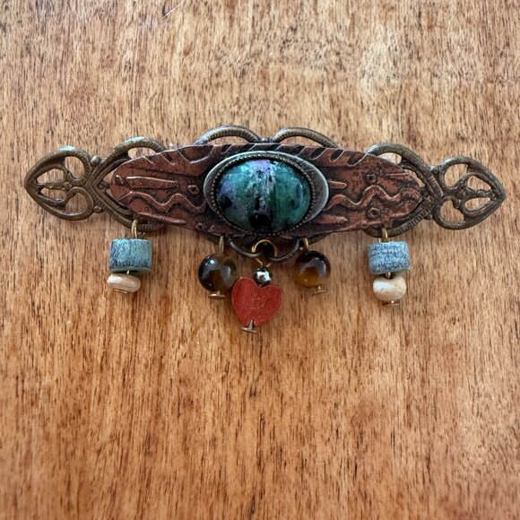 Mixed Metals Pin Brooch with Green Stone & Dangly Wood Beads Red Heart - Picture 3 of 6